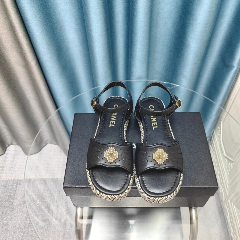 Ch*el slippers